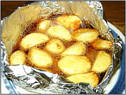 アツアツでスタミナ抜群。ニンニク焼き